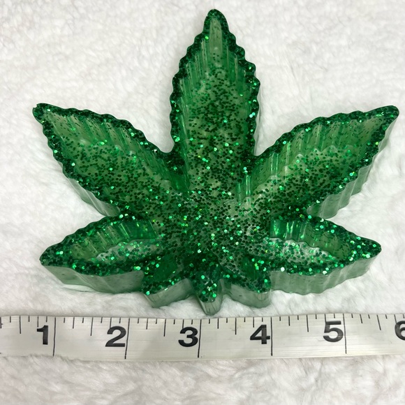 Handmade 420 Green Glitter Resin Ashtray Bud Tray Change Jewelry Pot Gift - Picture 6 of 8